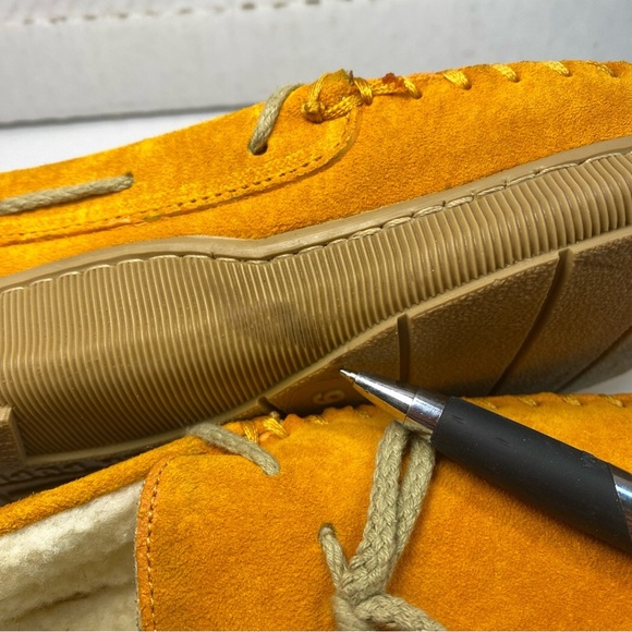 Hush Puppies Orange Suede Moccasins Fur Lined Loafer Slippers Women's Size 9 - Picture 11 of 15
